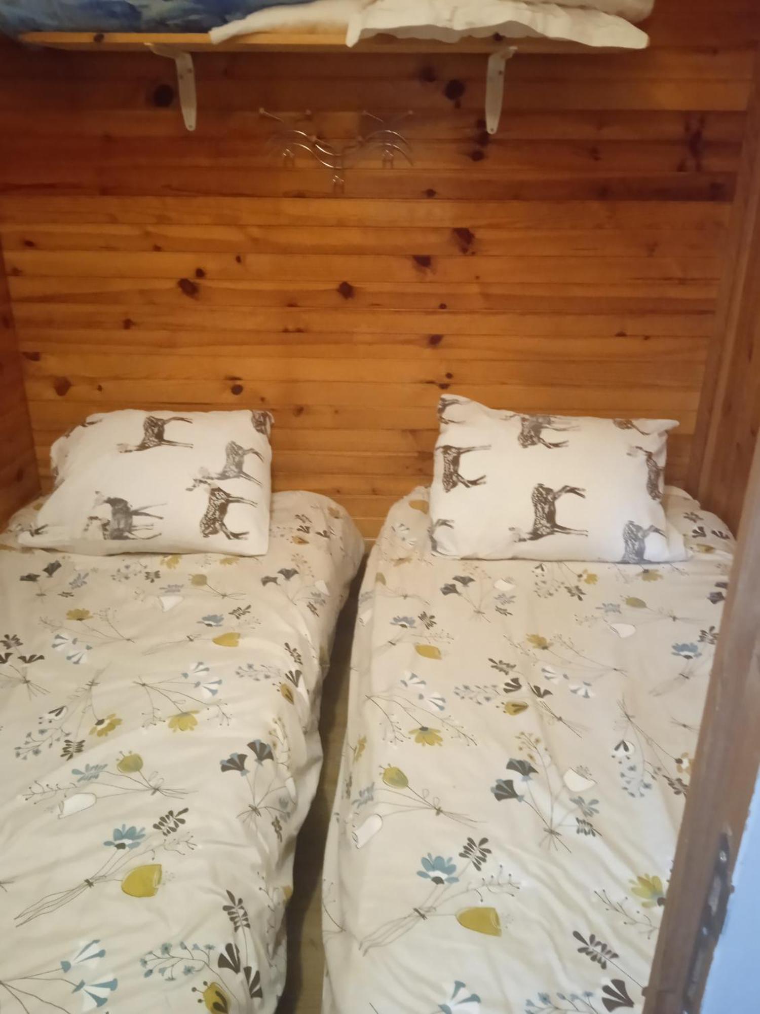 Le Chat Reveur Hotel Ardres ภายนอก รูปภาพ
